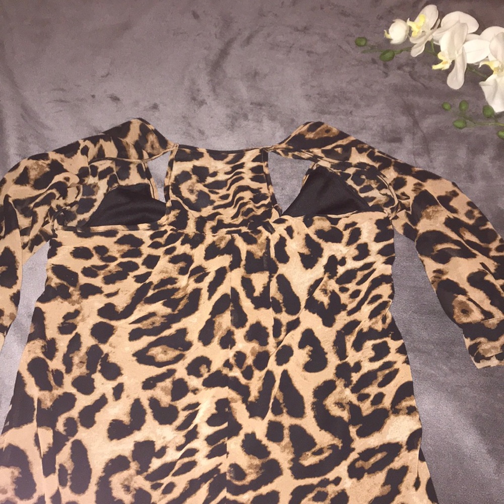 SOLDπMini Leopard Print 3/4 Sleeve Shift Dress - Picture 5 of 5